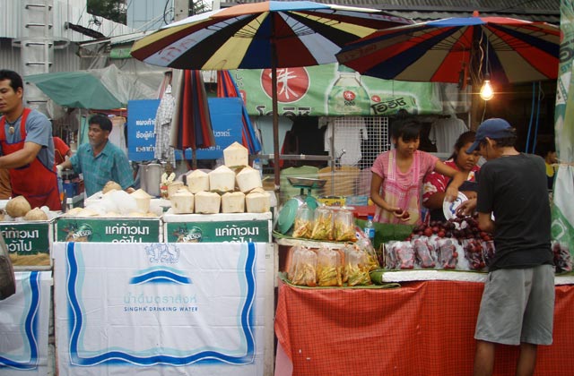 Street-side eats | by Flight Centre's Tiffany Apatu