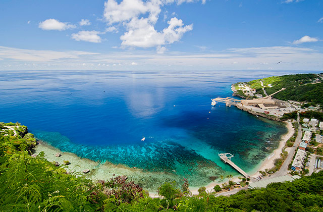Overlooking Flying Fish Cove | by the Christmas Island Tourism Association © Michael Seebeck