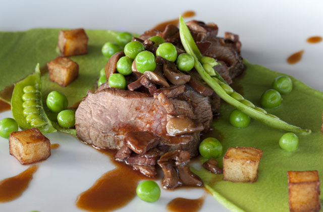 Main Course, Bommie Restaurant