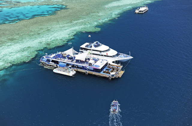 Cruising the Great Barrier Reef