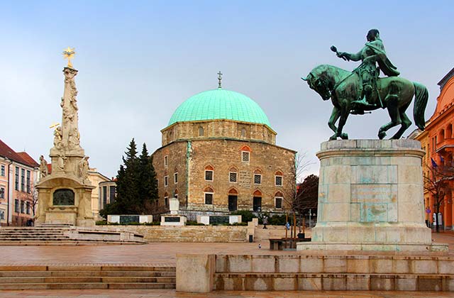 Szechenyi Square, Pécs