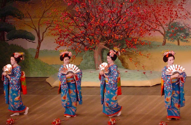 Geisha Performance, Kyoto | by Flight Centre's Kate Adams