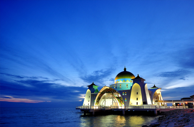 Malacca Straits Mosque, Malacca