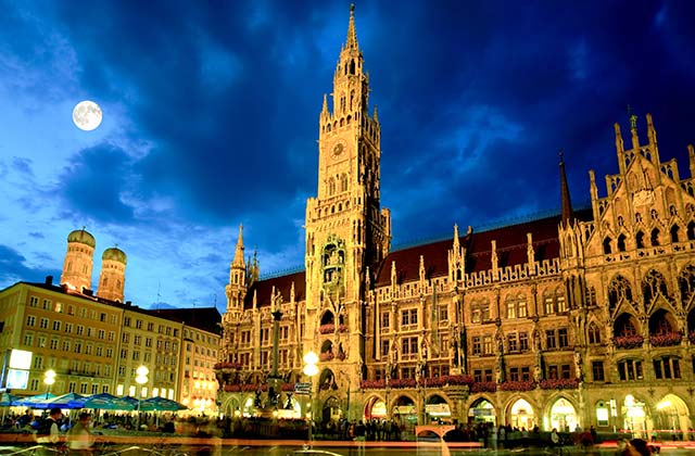 The New Town Hall, Marienplatz