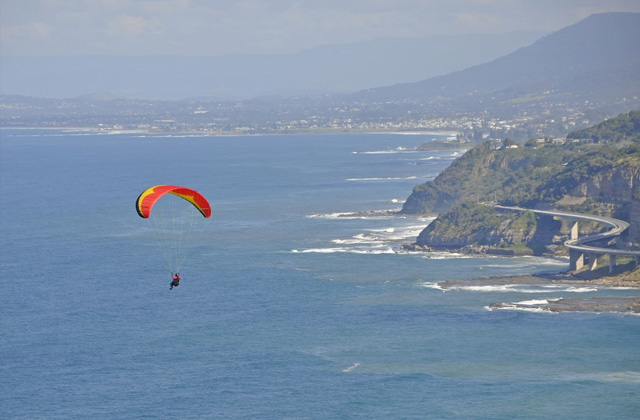 Paraglider, Grand Pacific Drive