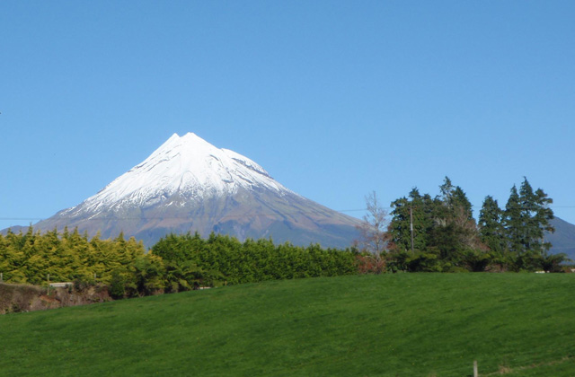 Mount Taranaki | by Flight Centre's Hieu Tran