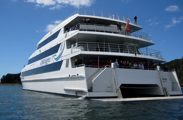 Cruising, The Bay of Islands | by Flight Centre's Inken Piroth