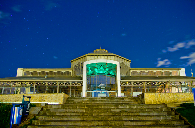 The Itchimbia Glass House