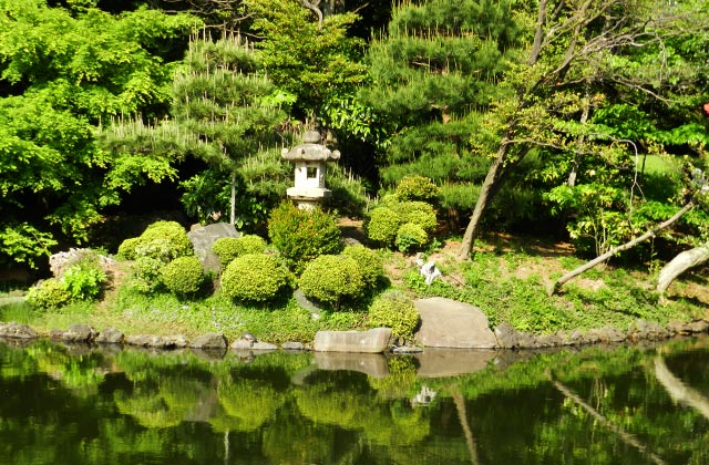 Shinjuku Gyoen National Garden | by Flight Centre's Tiffany Apatu